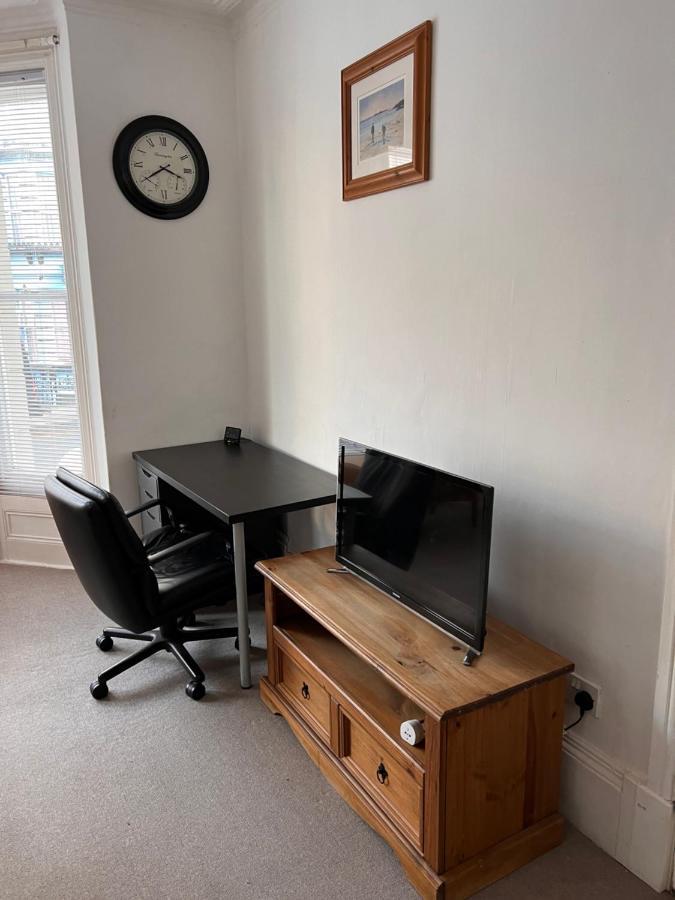 Lovely - 1 Bedroom Flat In Hastings Town Centre Extérieur photo